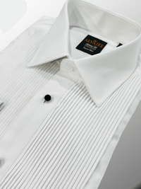 Alvajee Royale Dinner Shirt

Alvajee Dinner Shirt 100% Soft Double twist Cotton French Cuff (Cufflinks not Included) Standard Collar Fine Pleated Front Panel Tailored Fit

$139.00 AUD