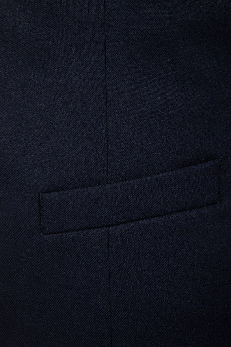 Might Vest Black